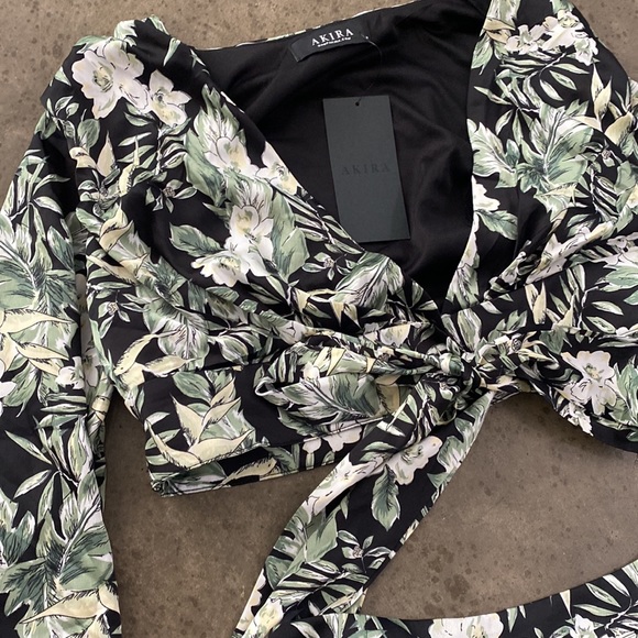 Akira Tropical 2 piece skirt set - Picture 2 of 3